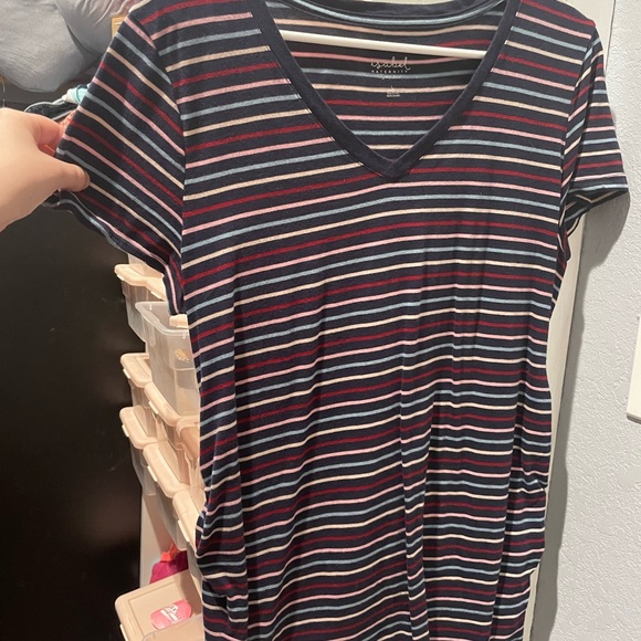 Maternity Tops - Picture 5 of 7